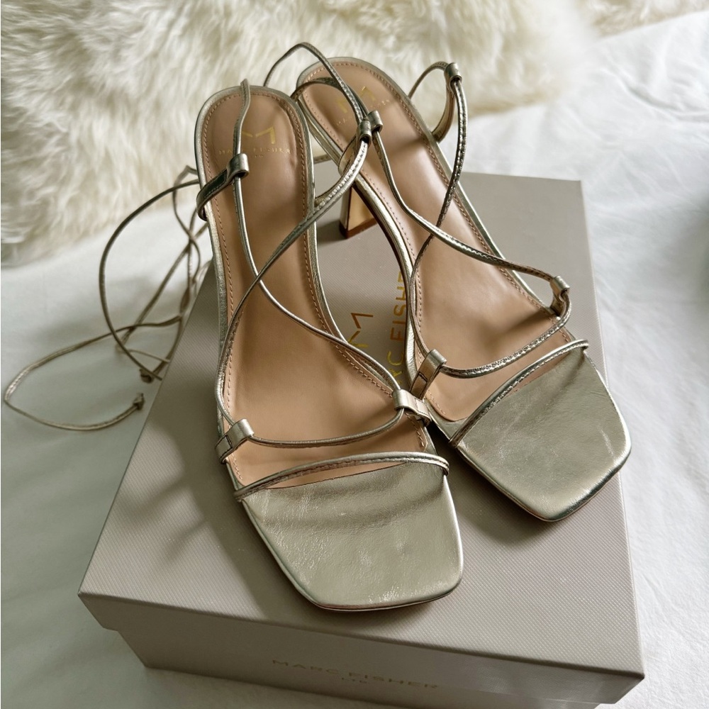 Marc Fisher LTD Nollyn Gold Metallic Leather Strappy Sandals, 9 M